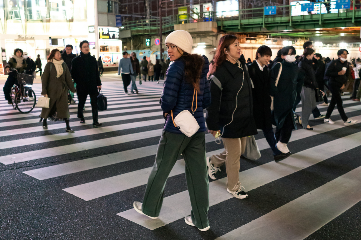 The Best Way to Carry Items Abroad and Not Look Like a Tourist