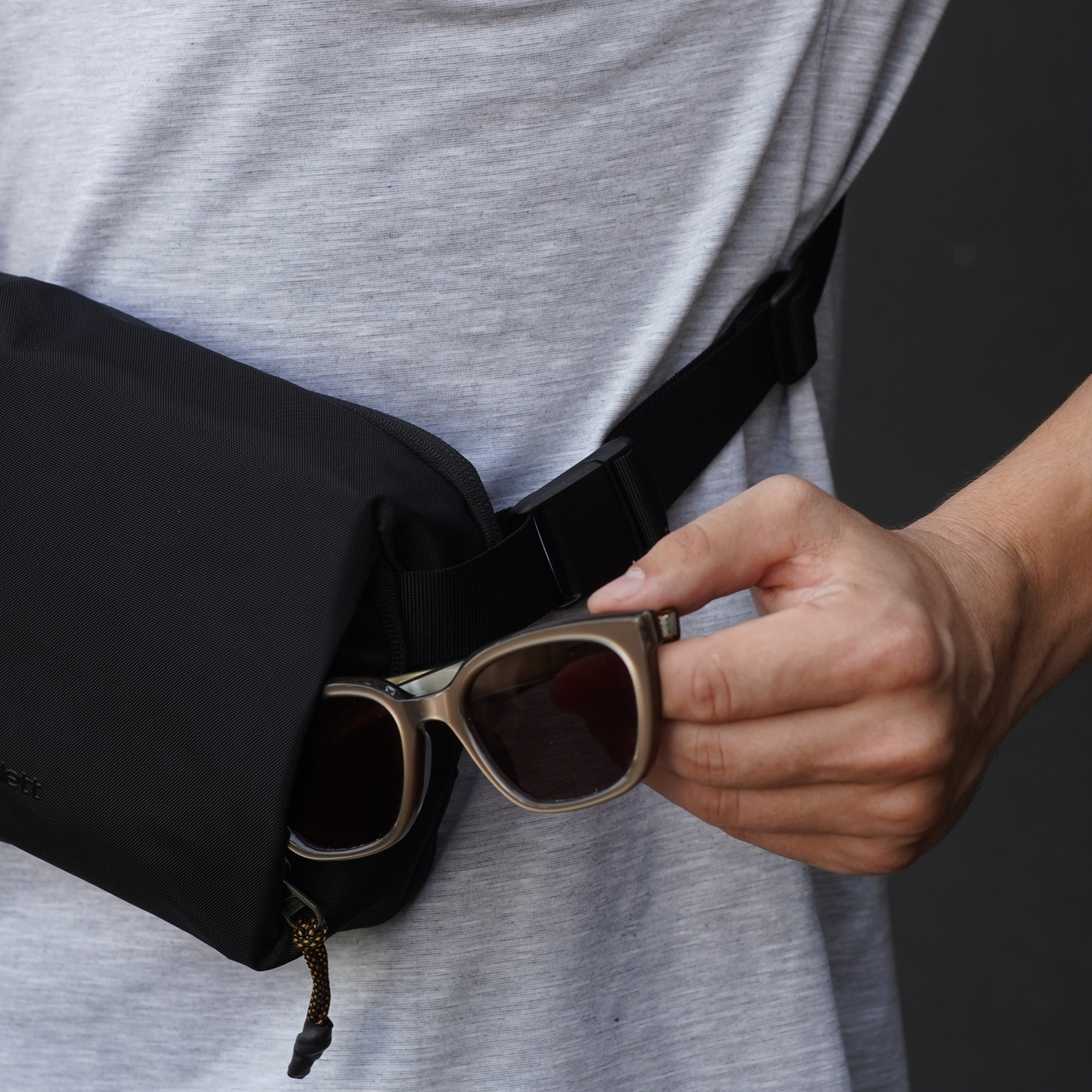 Pack & Roam's Take on the Allett Daily Mini Sling