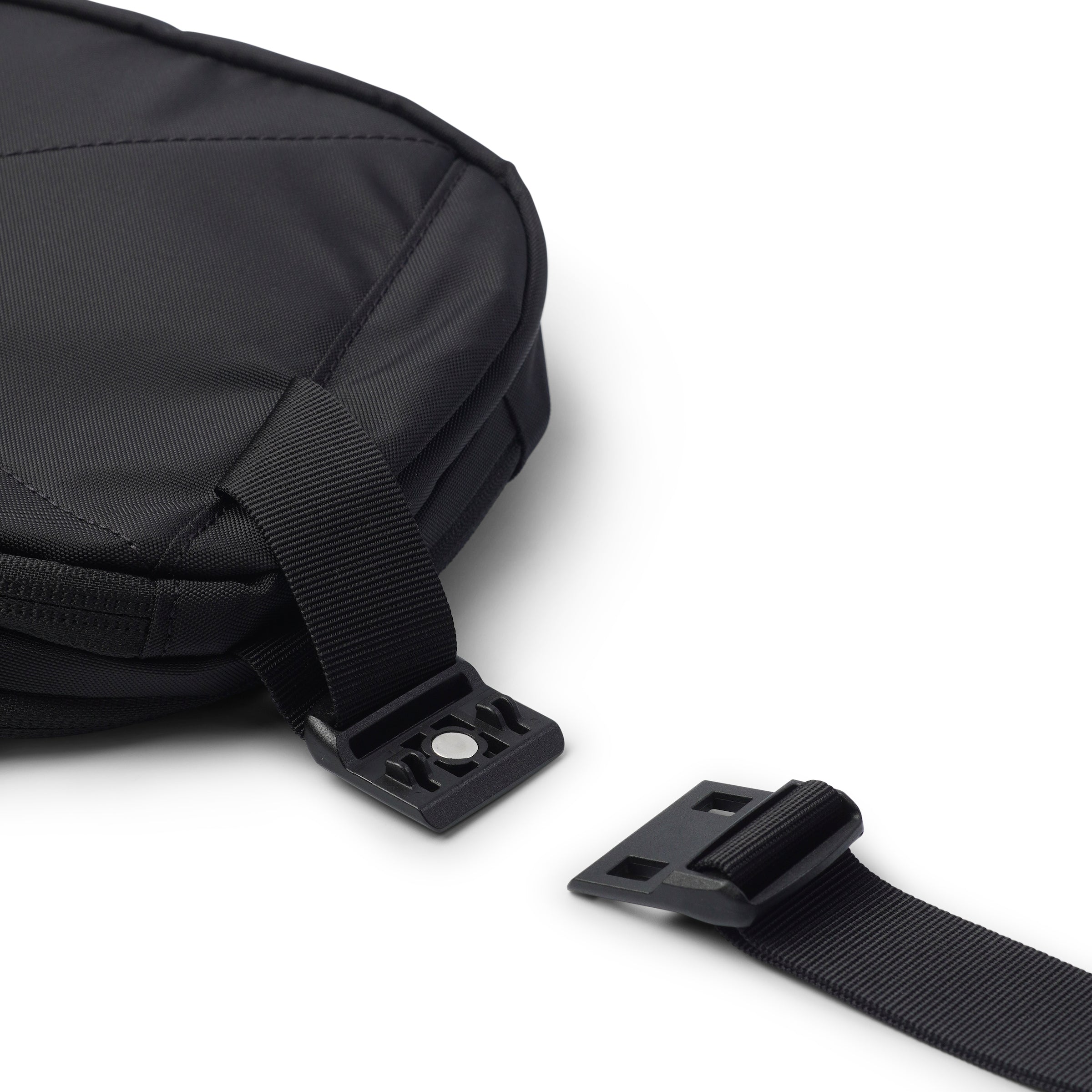 Allett Daily Sling Bag black