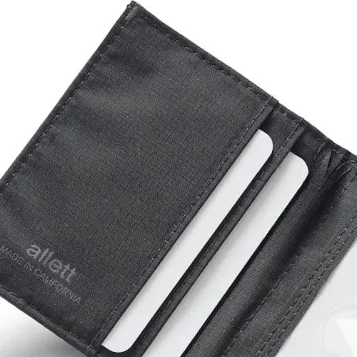 Allett Hybrid Card Wallet Close Up jet-black